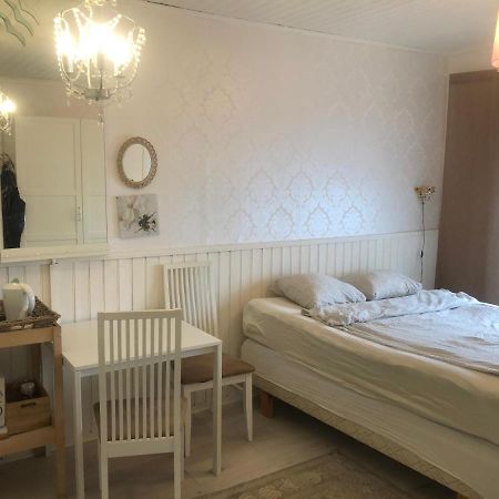 Ferienwohnung Puutaloasunto 1.8 Km Turun Aurajoelta Turku Exterior foto